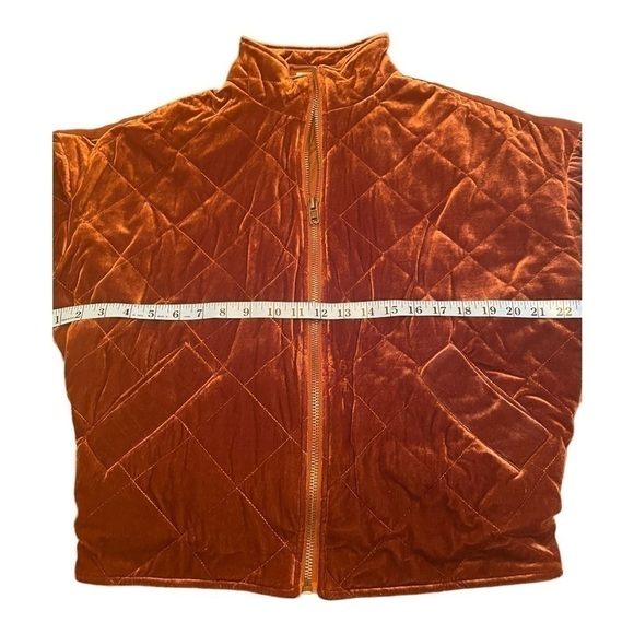 𝅺AVEC LES FILLES Quilted Velvet Zip Jacket In dark camel - Picture 7 of 12